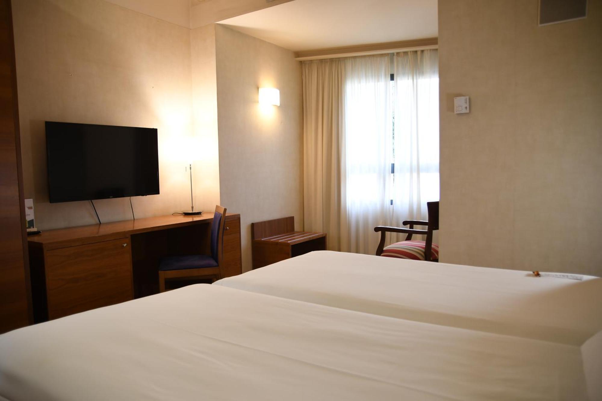 Sercotel Palacio De Tudemir 오리후엘라 외부 사진